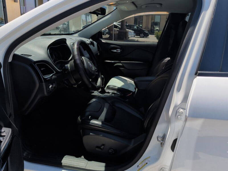 2019 Jeep Cherokee Altitude