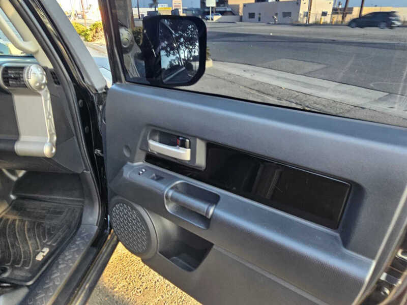 2012 Toyota FJ Cruiser