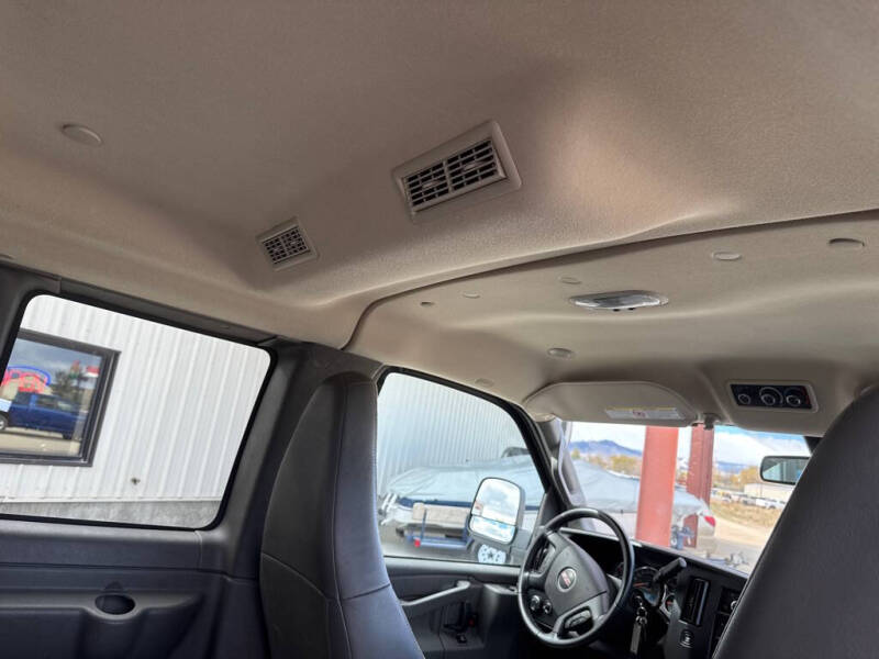 2023 GMC Savana LT 3500