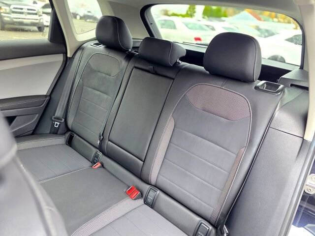 2024 Volkswagen Taos SE 4Motion