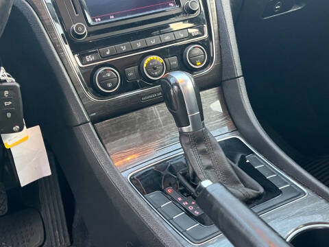 2016 Volkswagen Passat 1.8T SE