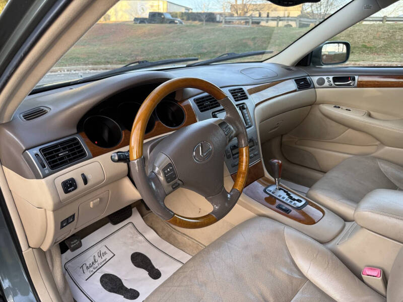 2005 Lexus ES 330