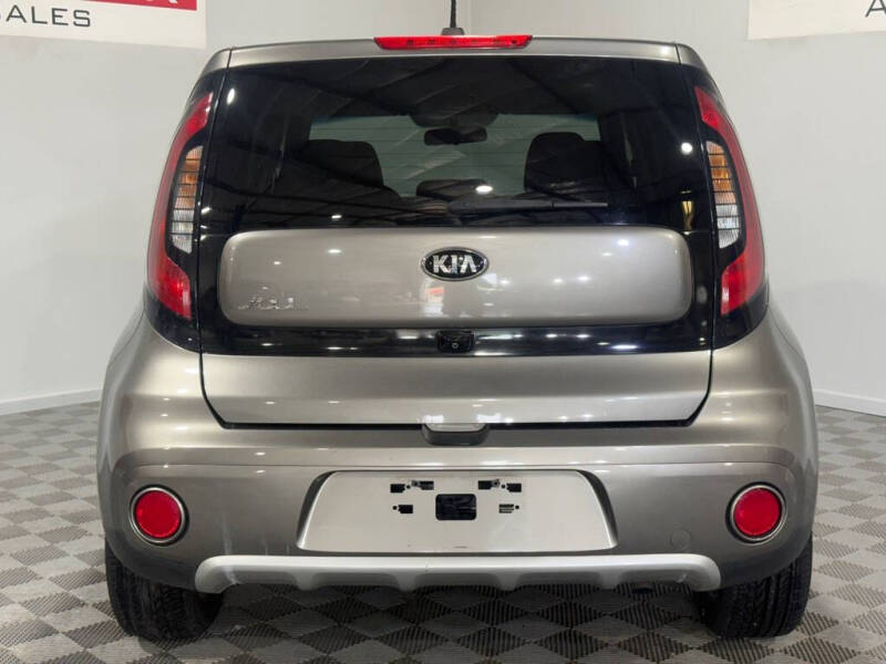 2017 Kia Soul +
