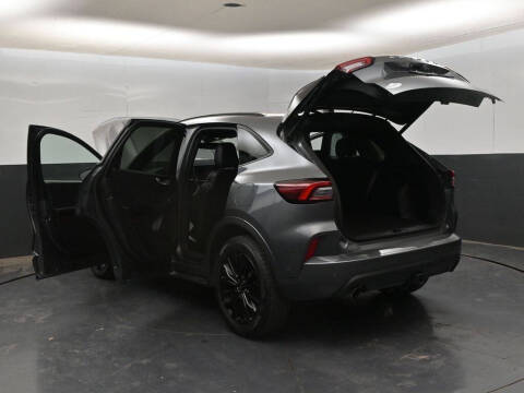 2023 Ford Escape ST-Line Elite