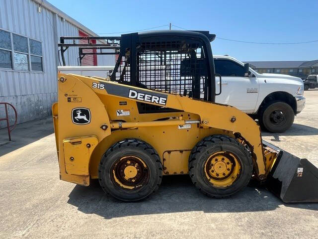 2014 John Deere 315