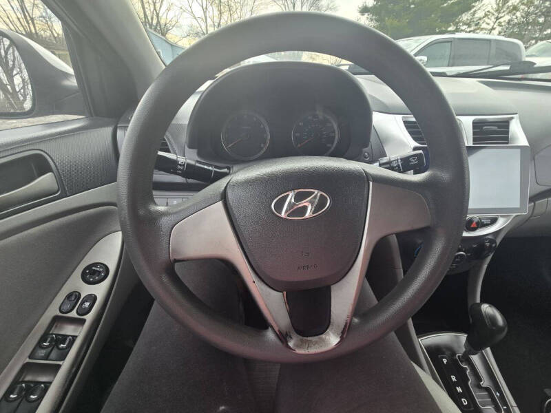 2015 Hyundai Accent GLS