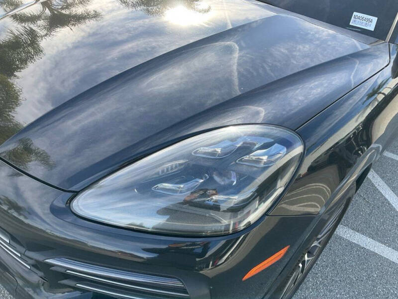 2022 Porsche Cayenne Platinum Edition