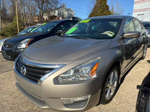 2013 Nissan Altima for sale at Motley's Auto World in Danville VA