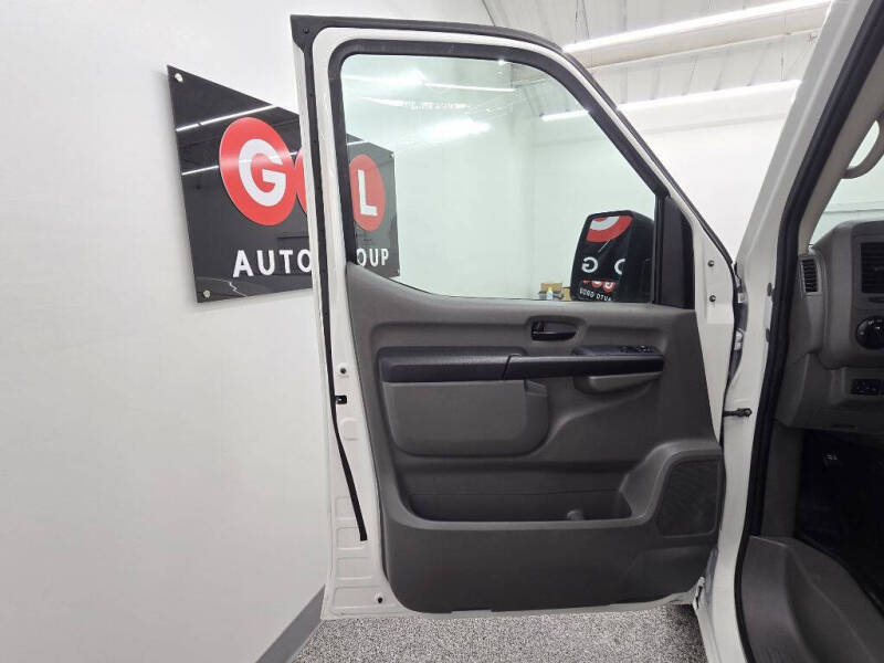 2021 Nissan NV 2500 HD S