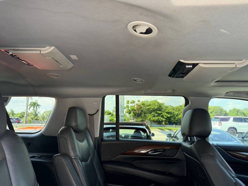 2020 Cadillac Escalade ESV Premium Luxury