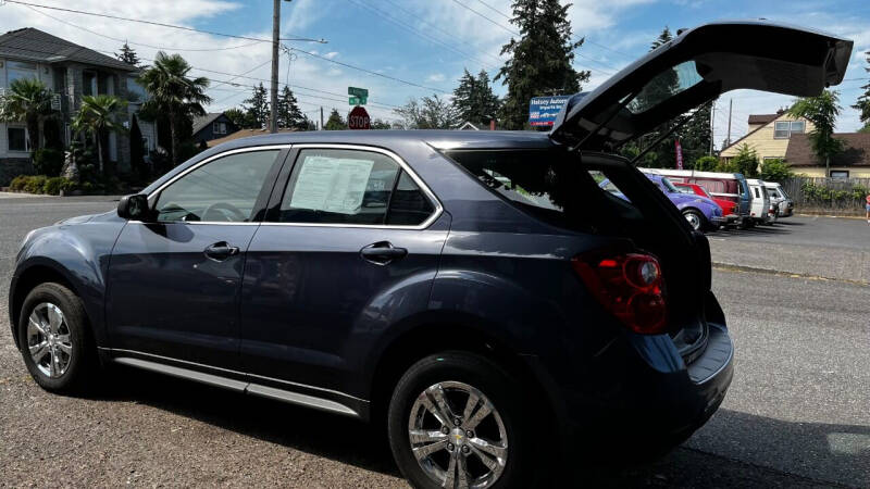 2014 Chevrolet Equinox LS photo 5