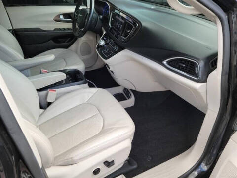 2018 Chrysler Pacifica Touring L Plus