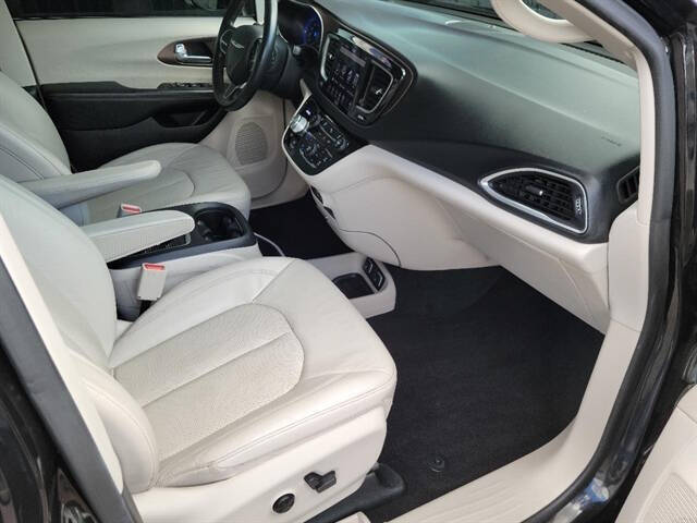 2018 Chrysler Pacifica Touring L Plus