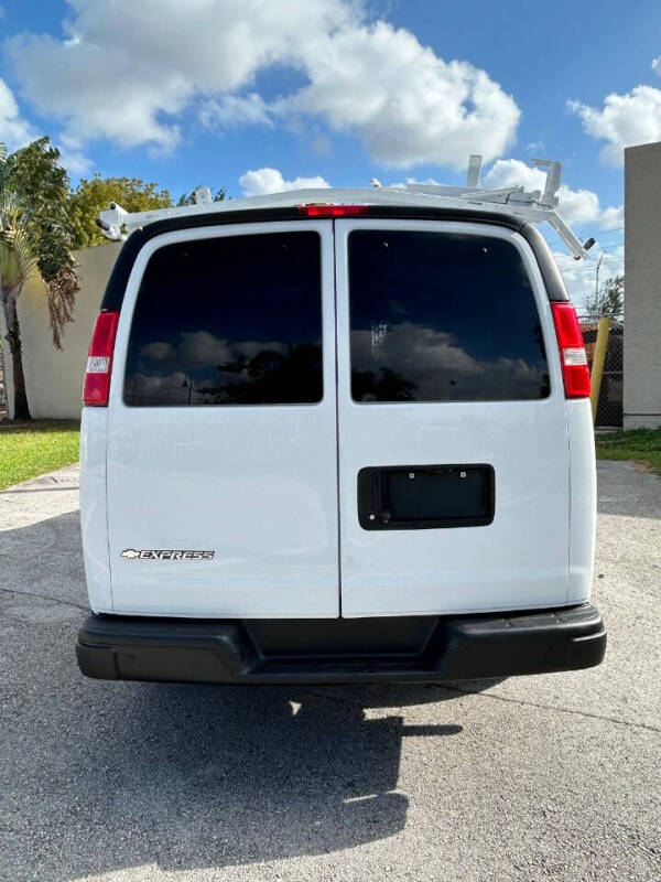 2020 Chevrolet Express 2500