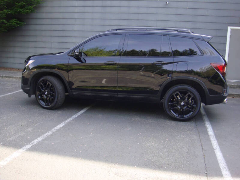 2025 Honda Passport Black Edition's photo