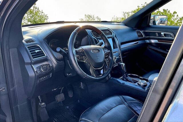 2018 Ford Explorer Platinum