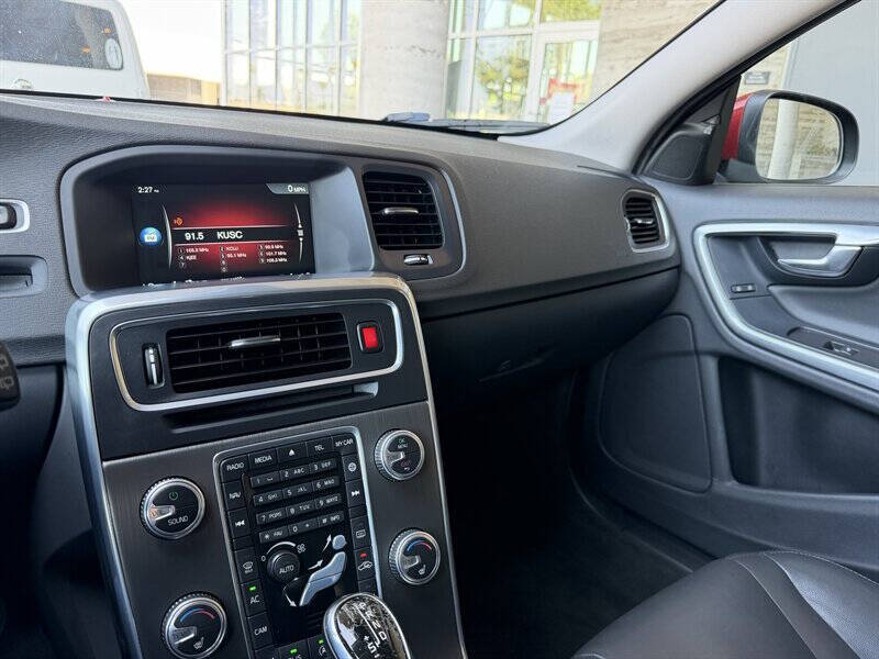 2015 Volvo V60 T5 Drive-E Premier