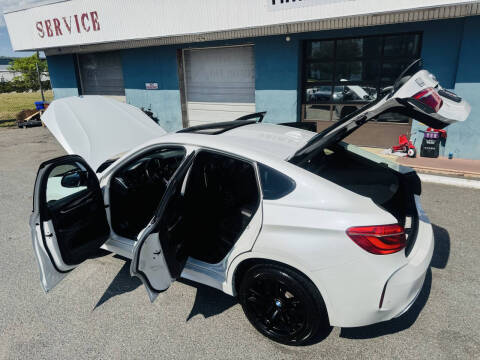 2015 BMW X6 M