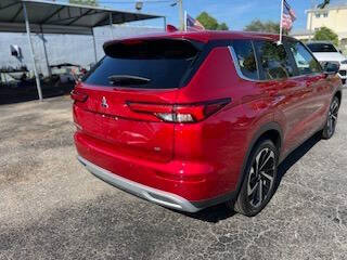 2024 Mitsubishi Outlander SE
