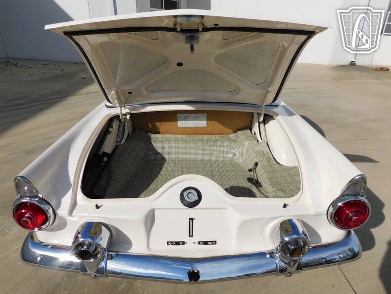 1955 Ford Thunderbird