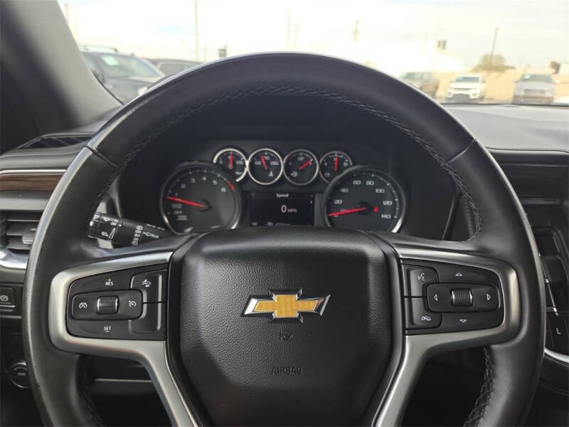 2023 Chevrolet Suburban LS