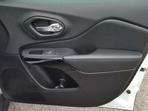 2020 Jeep Cherokee Altitude