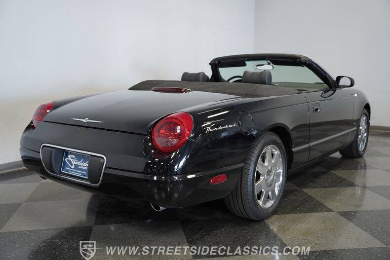 2003 Ford Thunderbird
