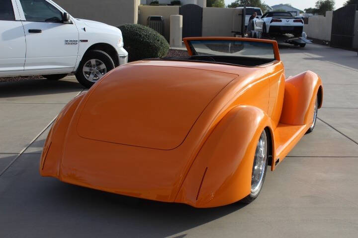 1937 Ford Cabriolet