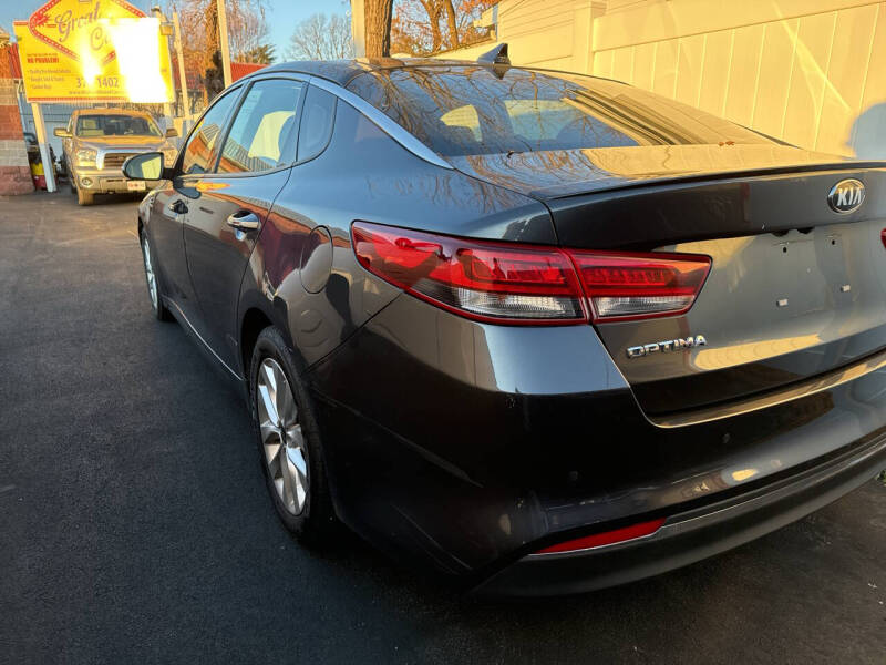 Image 8 of 2018 Kia Optima S