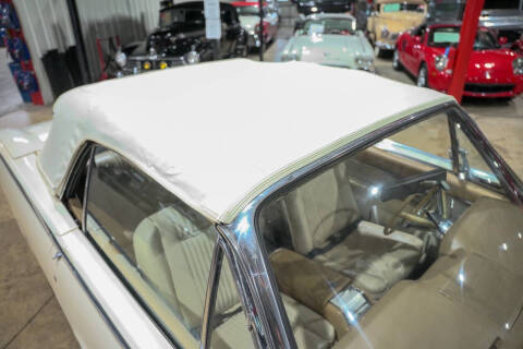 1963 Ford Thunderbird