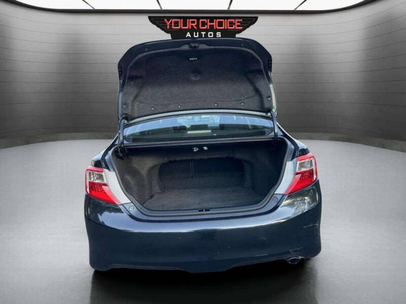 2012 Toyota Camry SE