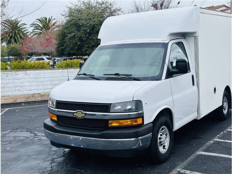 2019 Chevrolet Express Cutaway Base photo 7