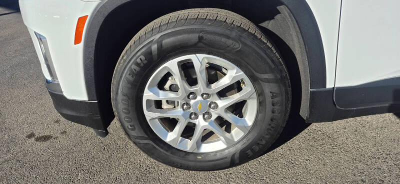 2023 Chevrolet Traverse LS