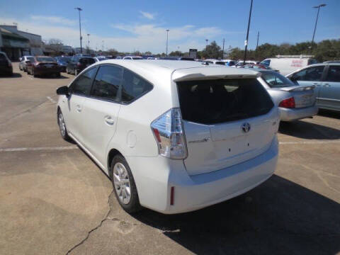 2012 Toyota Prius v Two
