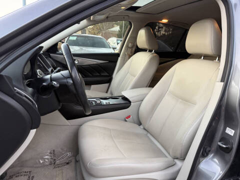 2015 Infiniti Q50 Premium