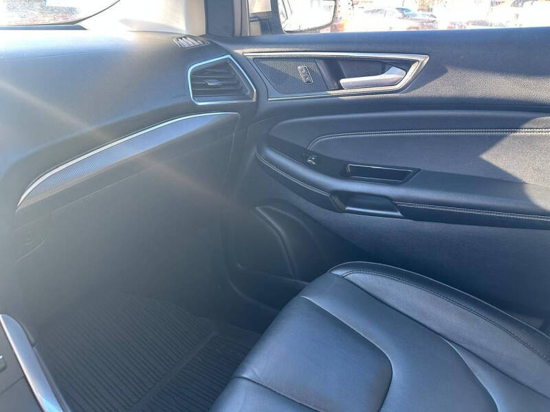 2018 Ford Edge Titanium