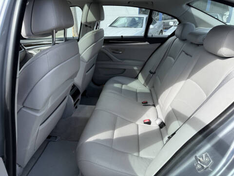 2011 BMW 5 Series 535i