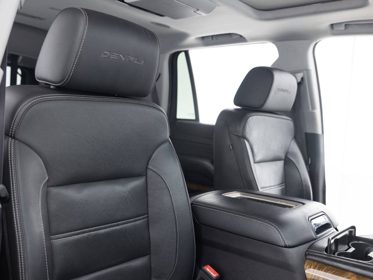 Used Car 2017 Gmc Yukon  Denali 4x4 4dr Suv For Sale Under $30,000 In Coal City, Illinois