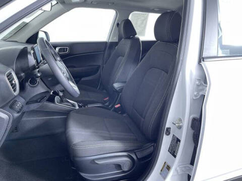2022 Hyundai Venue SEL