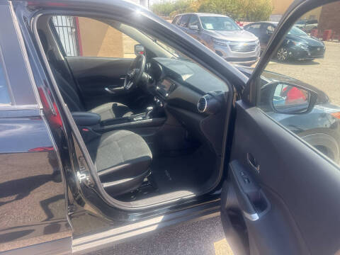 2024 Nissan Kicks SV