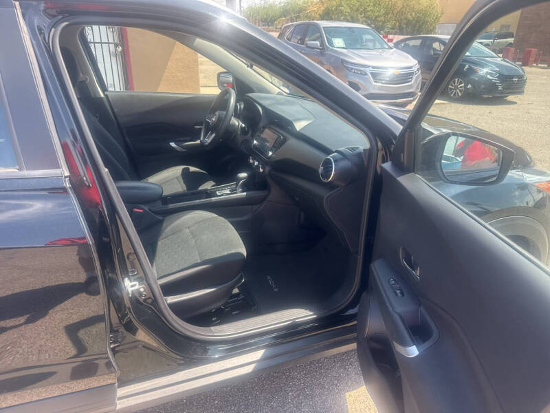 2024 Nissan Kicks SV