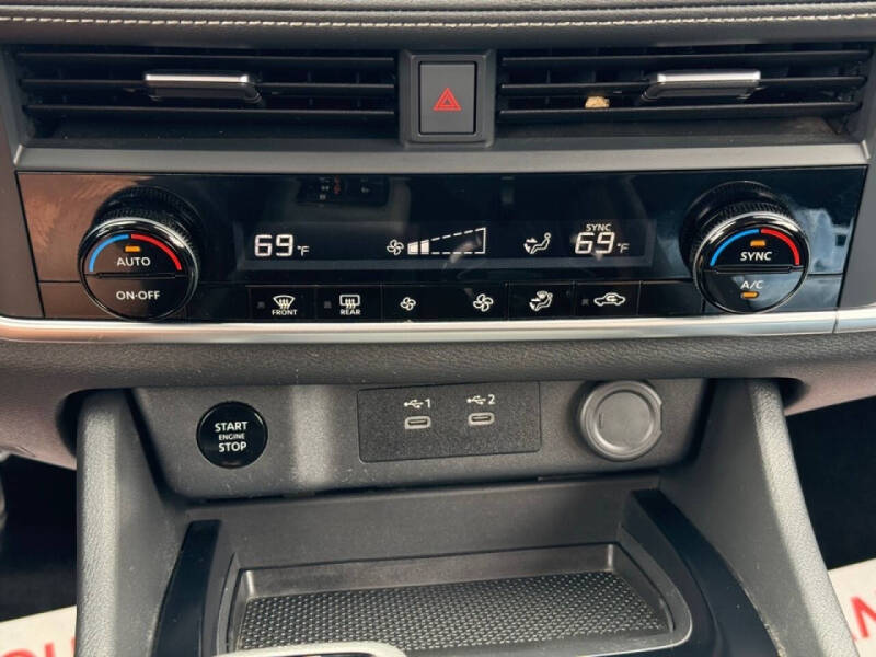 2024 Nissan Rogue SV