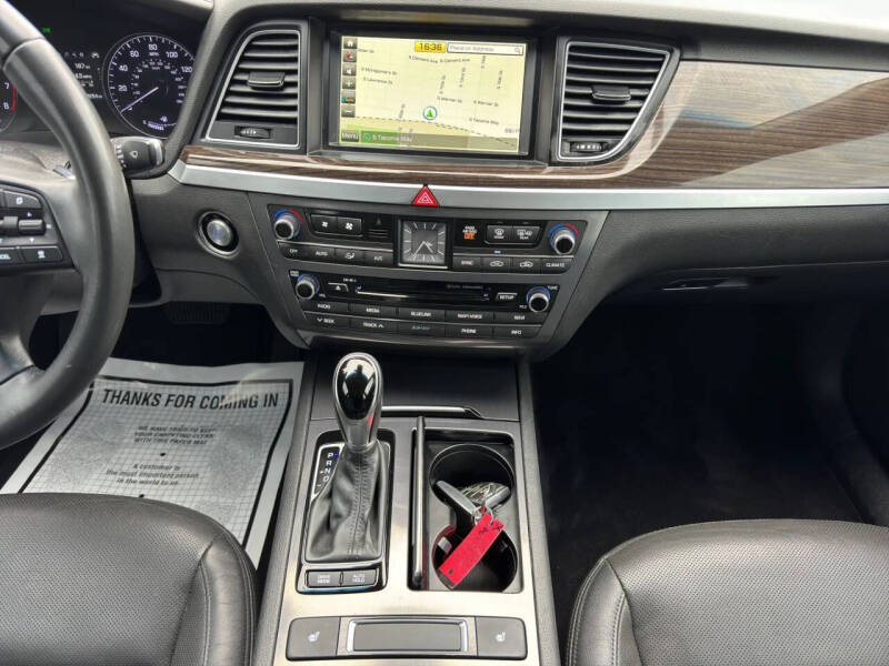 2017 Genesis G80