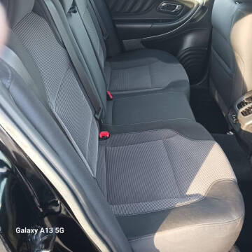 2017 Ford Taurus SEL