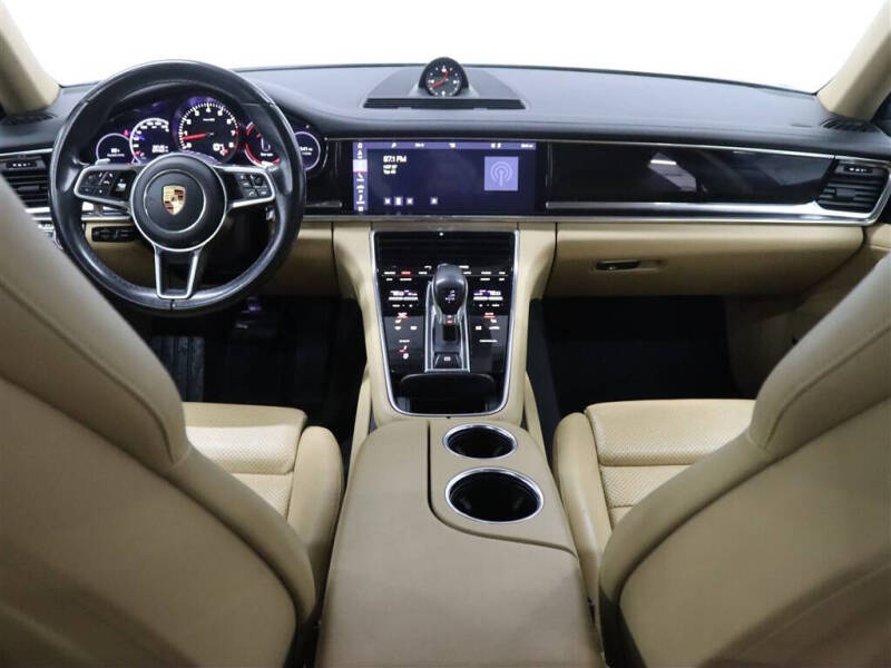 2020 Porsche Panamera