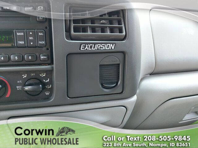 2003 Ford Excursion XLT