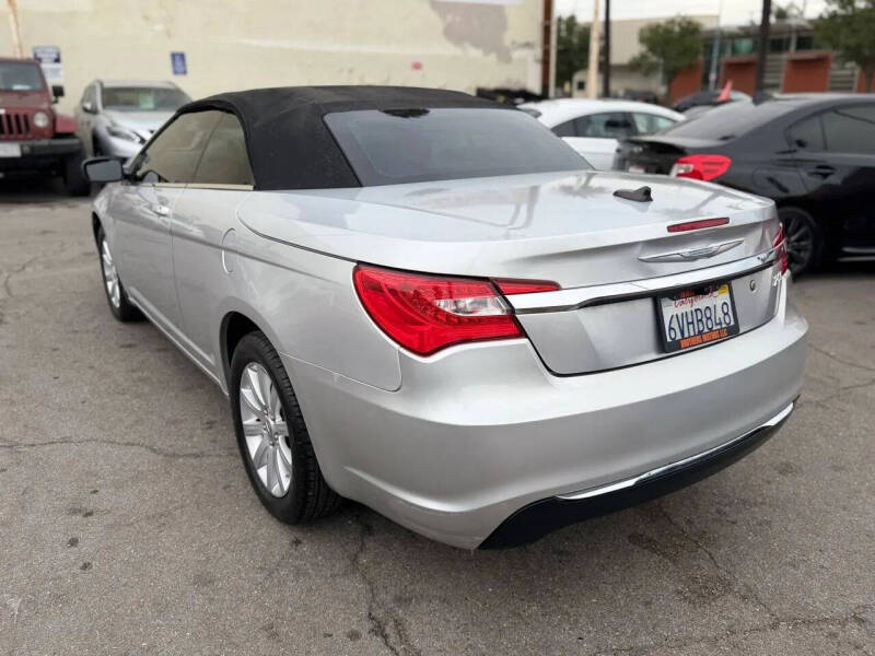 2012 Chrysler 200 Touring
