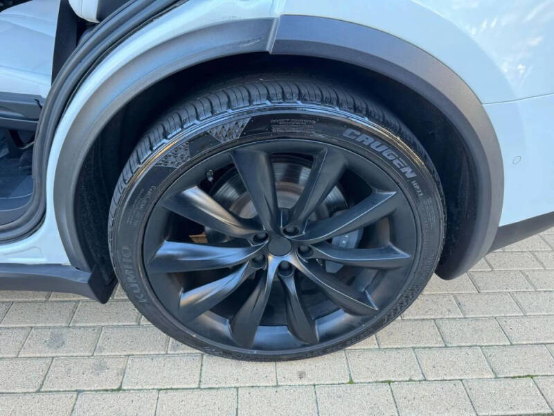 2021 Tesla Model X Long Range Plus
