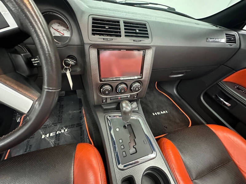2010 Dodge Challenger SRT8