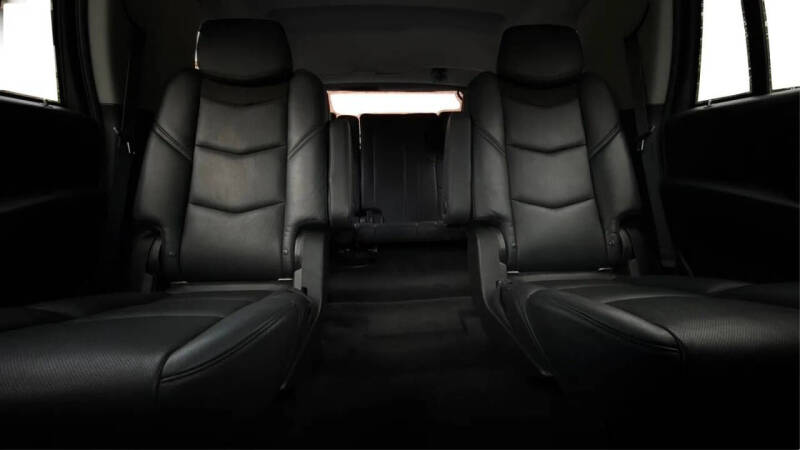 2016 Cadillac Escalade Standard